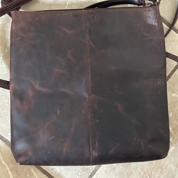 Estalon Crossbody Bag - Picture 5 of 13